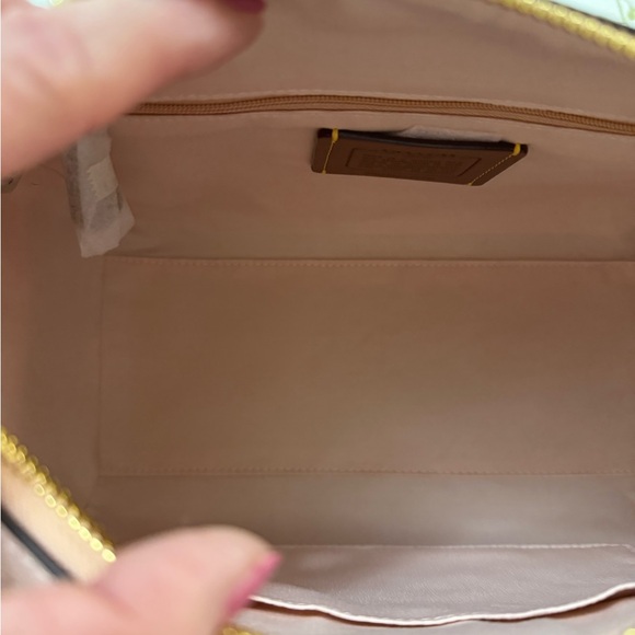 Coach Light Pink Floral Satchel - Picture 4 of 9